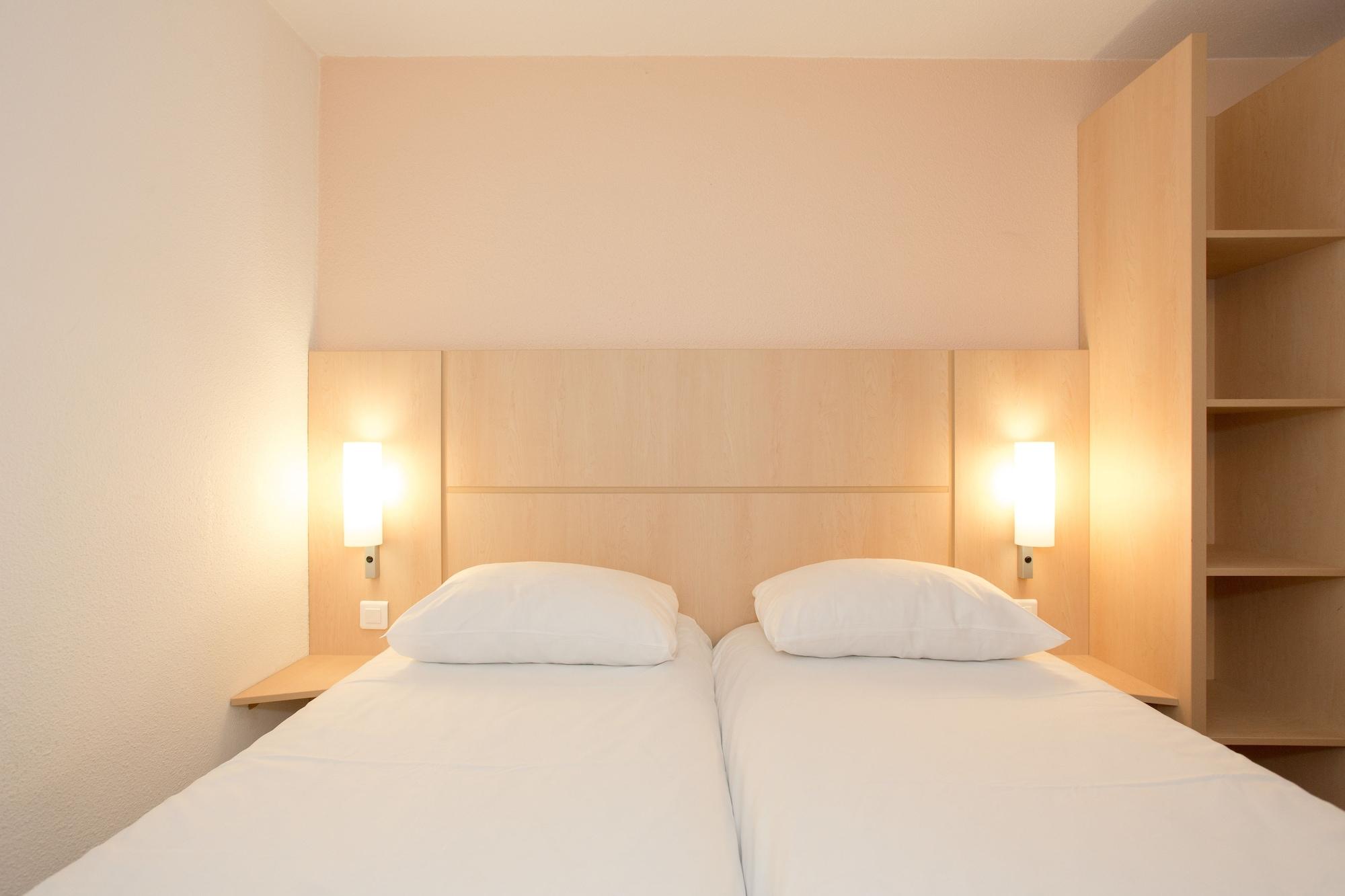 Ibis Cannes Centre Esterno foto