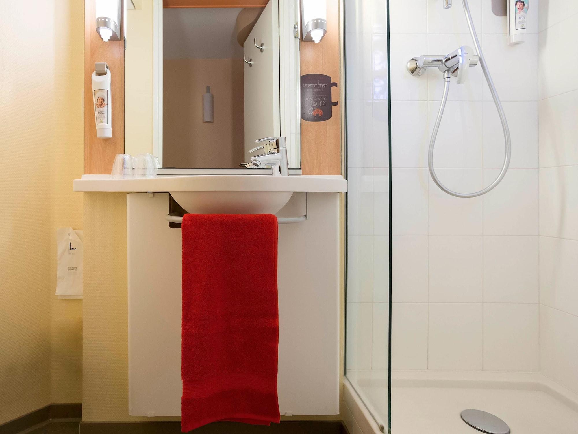 Ibis Cannes Centre Esterno foto