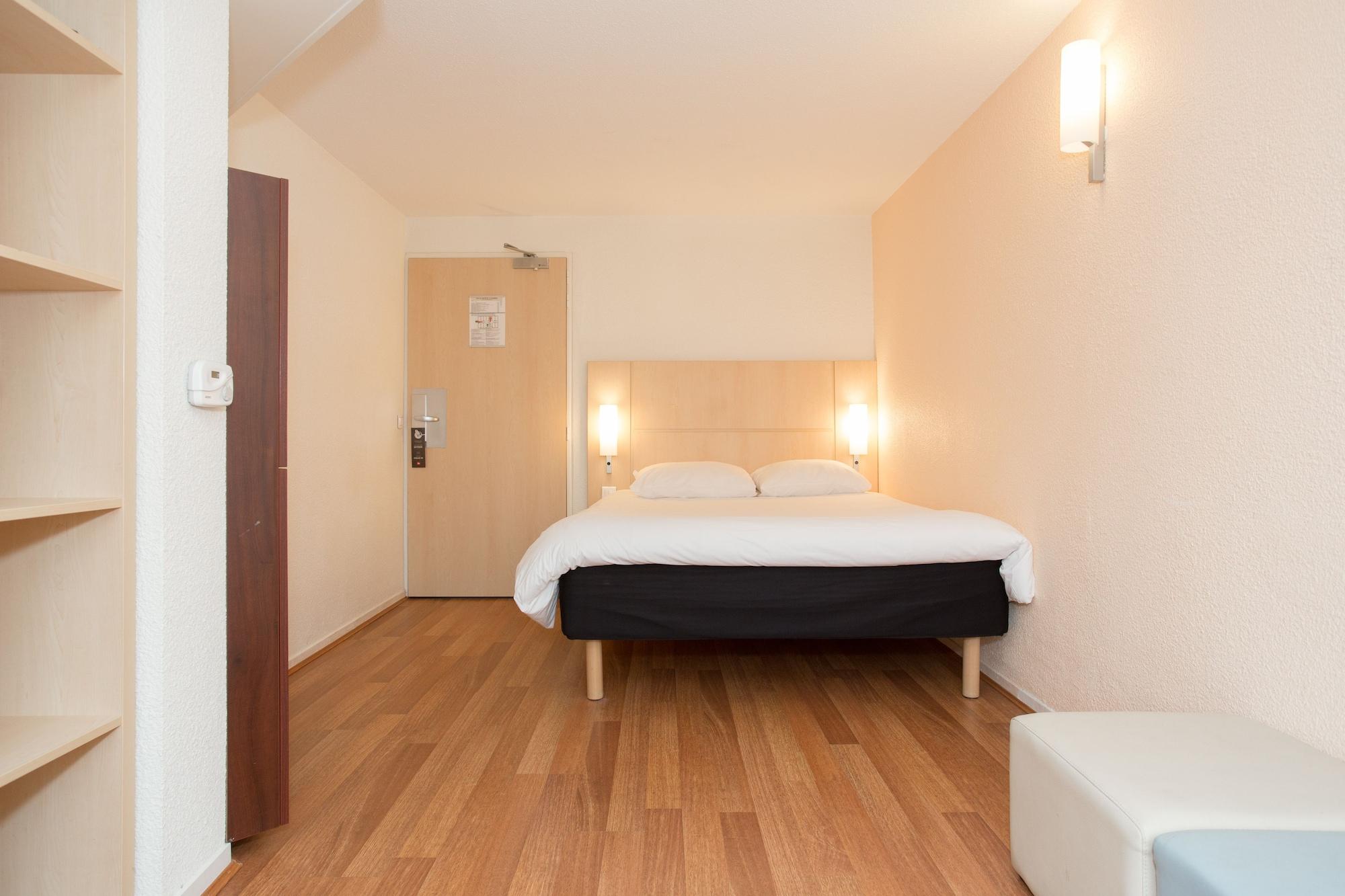 Ibis Cannes Centre Esterno foto