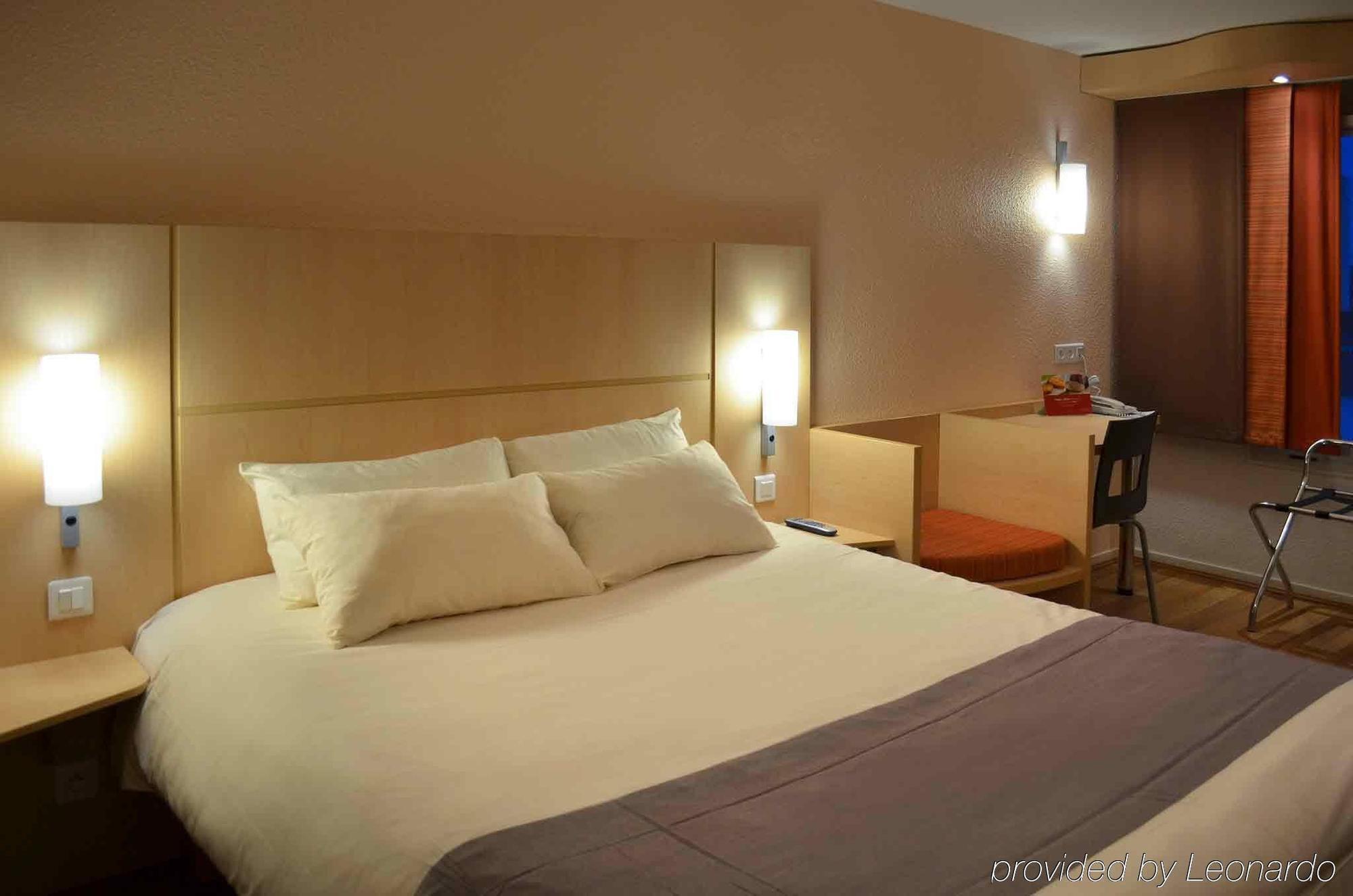 Ibis Cannes Centre Esterno foto
