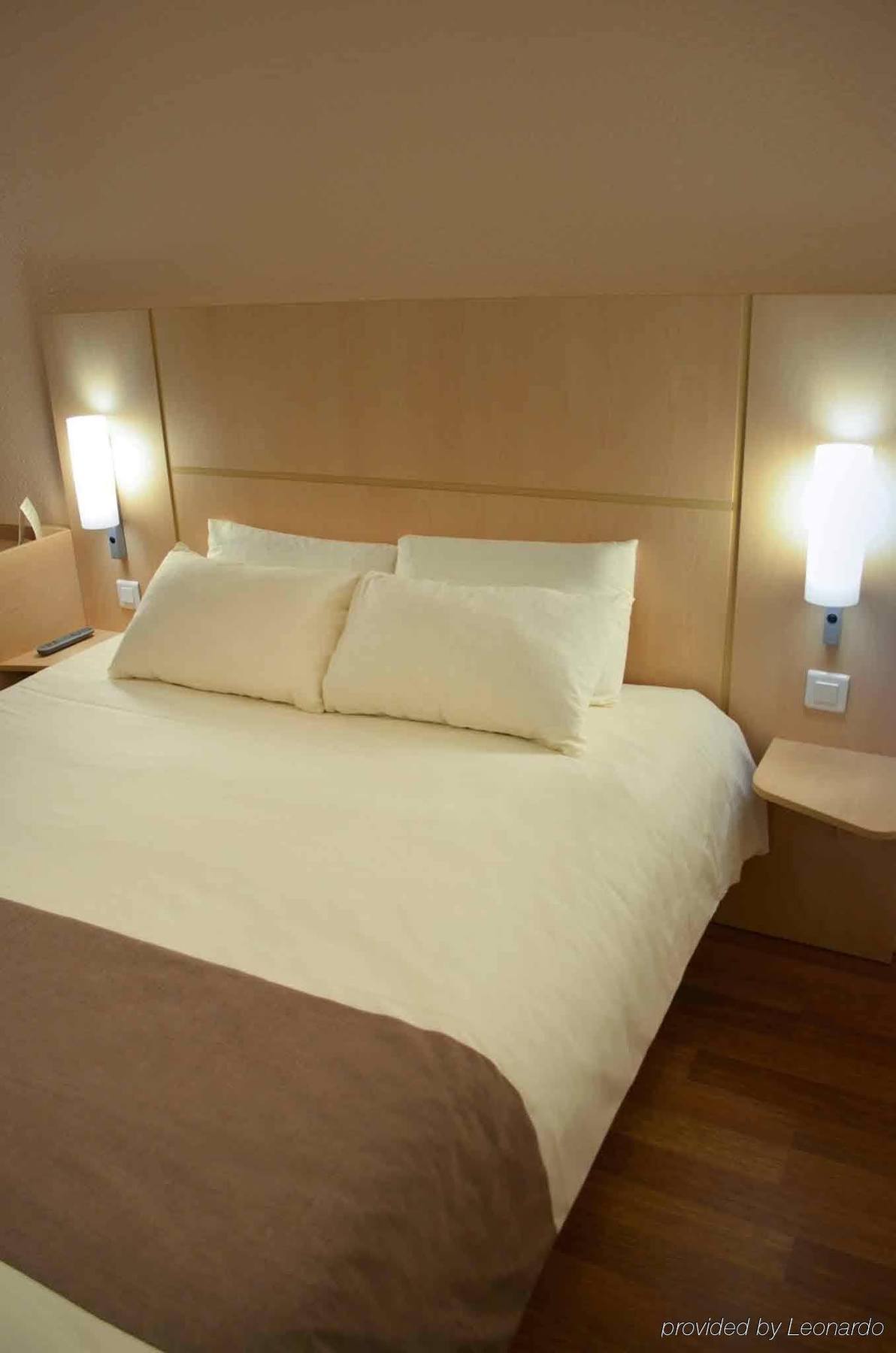 Ibis Cannes Centre Esterno foto
