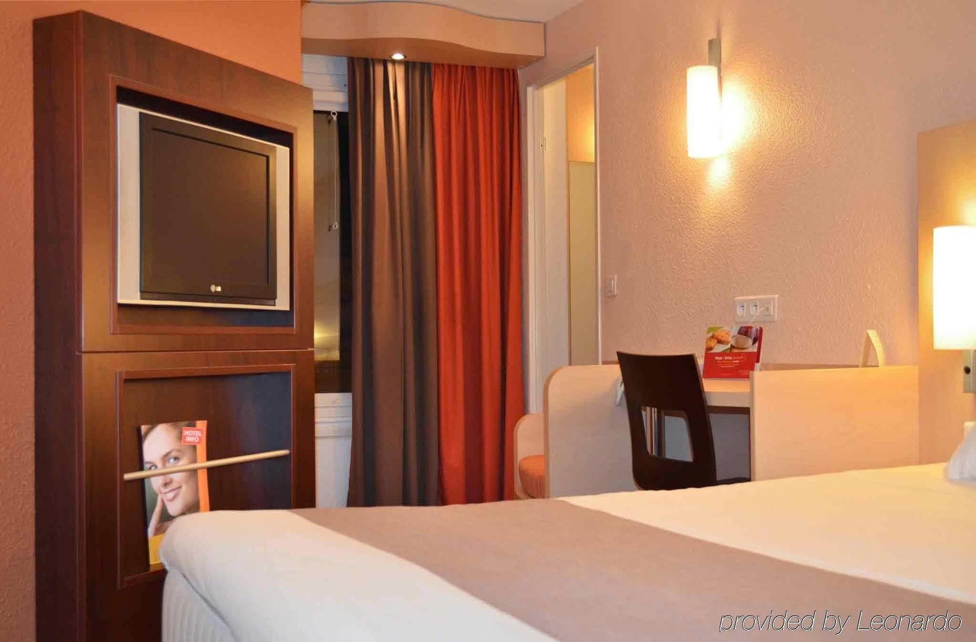 Ibis Cannes Centre Esterno foto